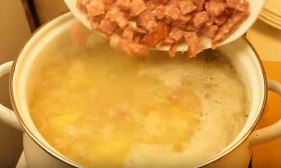 8fb8fef879df54d204723ab22d3c1949 Як варити гороховий суп з куркою, щоб горох розварився — 6 смачних рецептів