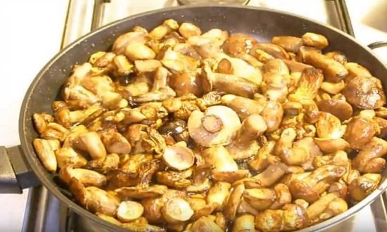 a9b67c709b24a44c832be0017b79ff1f Рецепти смаженої картоплі з грибами на сковорідці з фотографіями