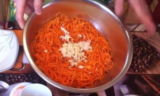 face4da5ab214f472252ce847edd4572 Салат з цвітної капусти по корейськи з морквою — дуже смачні рецепти приготування