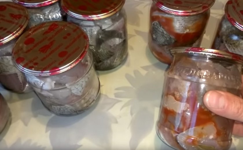 12fa35f08b7b1d47798f000423e1d5de Консерви з риби в автоклаві: як приготувати рибу в томаті, рецепт тушонки в домашніх умовах