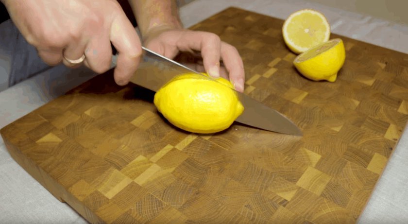 1b0ac12688578e8ea467f7e9f9421b49 Як запекти горбушу в духовці у фользі щоб була соковита: рецепти з фото, приготування з лимоном і овочами, скільки часу запікати цілу