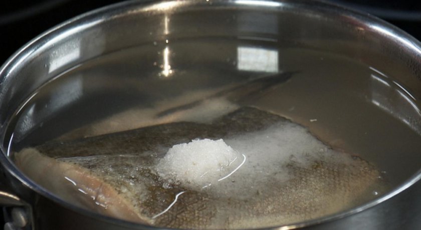 1b1b29a99fea74286b6b5cb97d189004 Як засолити ляща для копчення: як замаринувати для гарячого і холодного копчення в домашніх умовах, скільки часу солити рибу, рецепти посолу