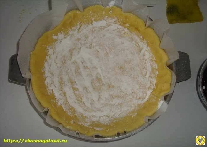 28c995609204c929856132a03f71b6f2 Пиріг з пісочного тіста з варенням з чорної смородини в духовці — простий рецепт солодкого пирога