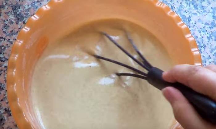  Млинці на сироватці тонкі з дірочками — 6 покрокових рецептів приготування