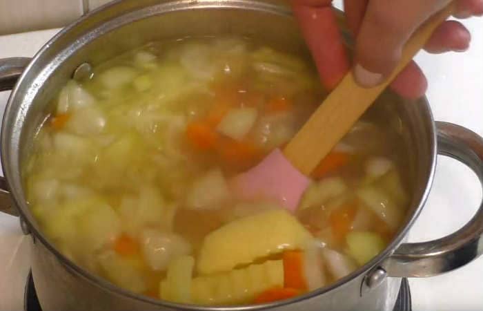 44b89349f5c186aaa8d91f2a764ebc6f Овочевий суп на курячому бульйоні — як зварити смачний легкий суп