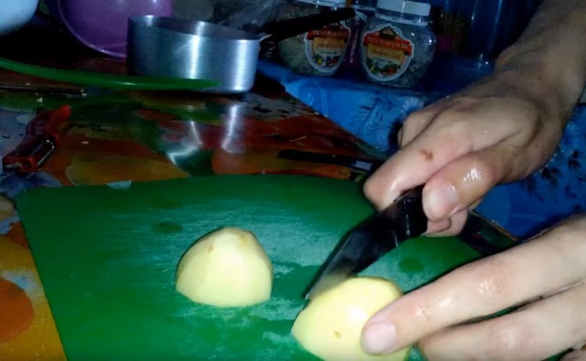 4a908b459234e69678cd73bfca39d707 Рибний суп з консервованої горбуші: покрокові рецепти з фото, приготування з картоплею, як варити юшку в мультиварці