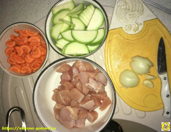 570ae03d5523f426acc52d913d95c720 Тушкована курка з овочами на сковороді без масла, рецепт з томатною пастою