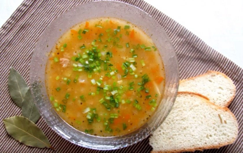 7e11c414d7c4ef6d24ba81e77105f21c Суп з консервованої горбуші з рисом і картоплею: покроковий рецепт з фото, приготування юшки з замороженої риби та свіжою