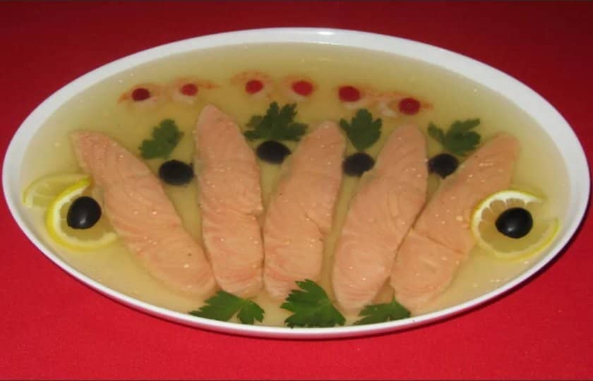 83370de8a70c904eca5ce2d64e5cdfe2 Заливне з горбуші з желатином: покрокові рецепти з фото, як приготувати холодець з риби в мультиварці