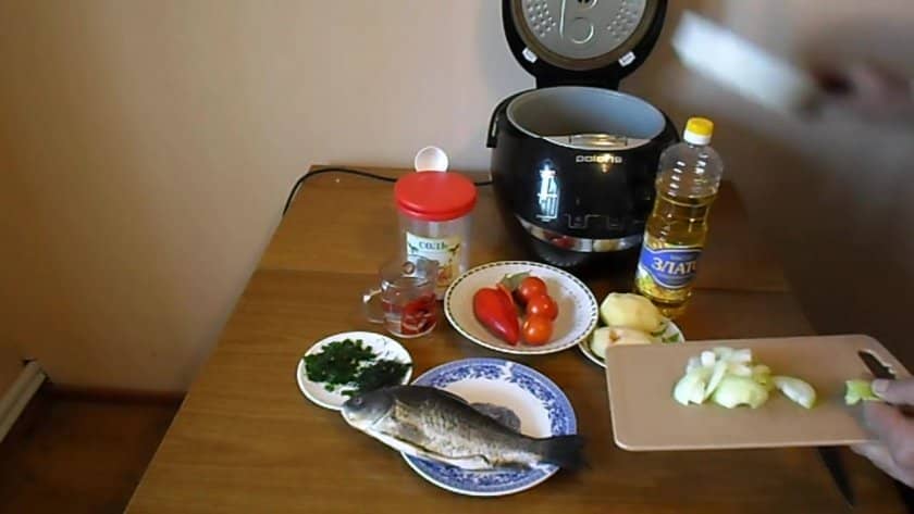 86c0c409009722684f9e3eac80ac45d6 Тушкований карась: рецепт з фото, в сметані, як загасити в томаті на сковороді з овочами в мультиварці, що можна приготувати з дрібної риби