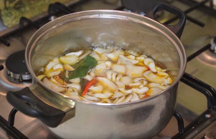  Рецепти супу том ям з кокосовим молоком і морепродуктів в домашніх умовах