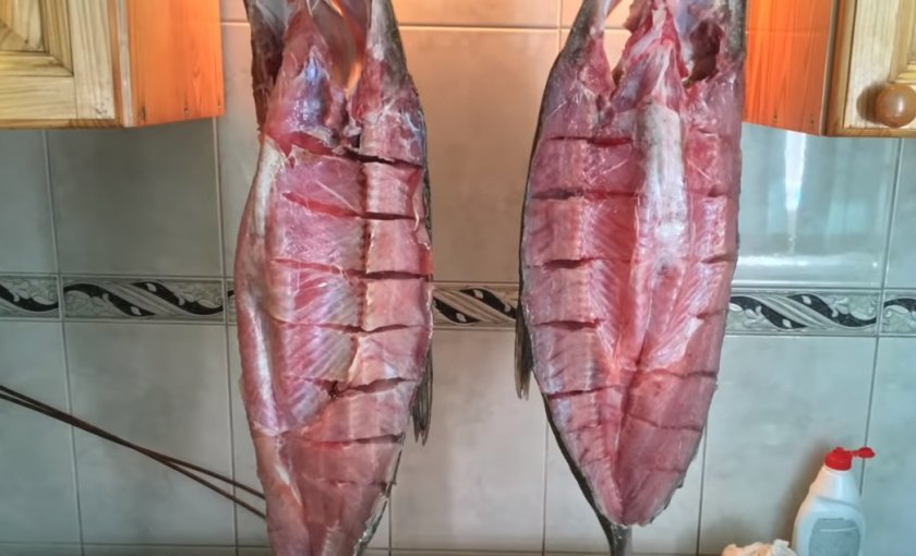 9de798143dc033ecfeb49f14134bac08 Як приготувати балик з жереха в домашніх умовах: рецепти приготування з фото покроково, як вялити рибу в тканини