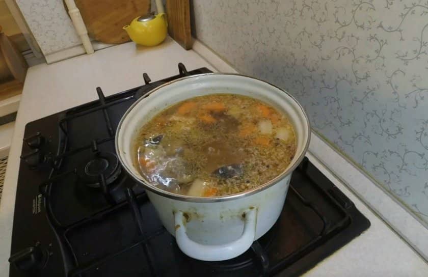 9f2d92fdcc139dd56e7414825c37e139 Суп з кети: рецепти з фото, як приготувати рибний суп з філе з вершками і картоплею покроково