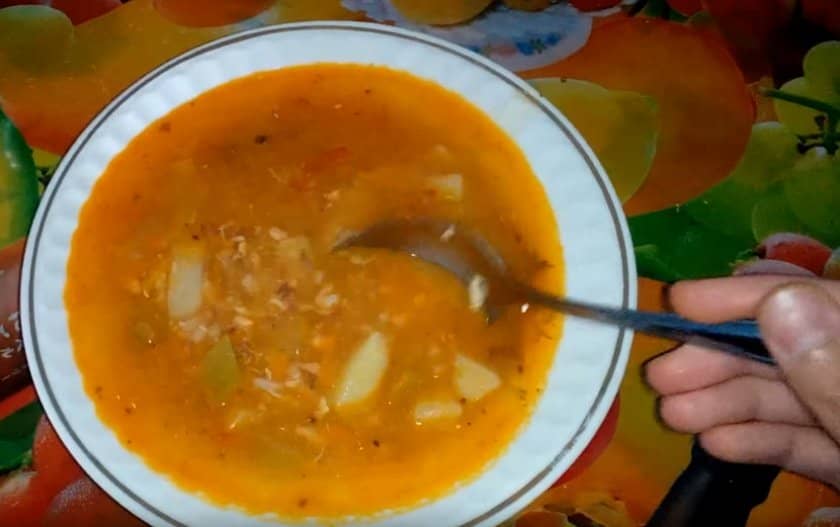 a4a3b4bdf8afcf36619bb56483a6121f Рибний суп з консервованої горбуші: покрокові рецепти з фото, приготування з картоплею, як варити юшку в мультиварці