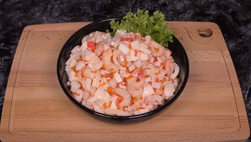 c18c981b2d35300d932afb673873c733 Салат з кальмарами — самі смачні та прості рецепти салату з кальмарів