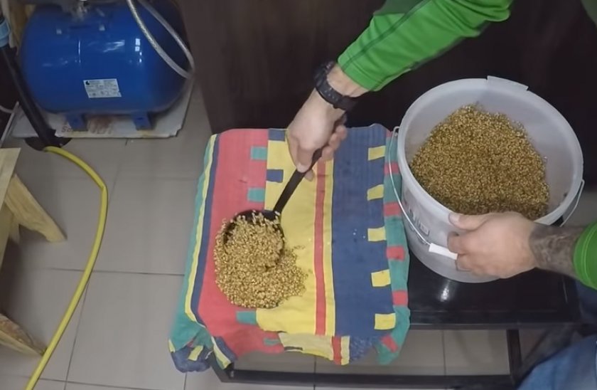 edc93f07e1db618a6adba78699404566 Пшенична горілка в домашніх умовах: як зробити з пшениці з дріжджами і без них, виготовлення первака, як робили в СРСР, рецепти
