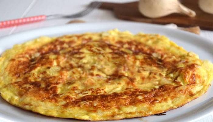 omlet na skovorode s syrom 5 receptov s ovoshhami 21a3435 Омлет на сковороді з сиром   5 рецептів з овочами